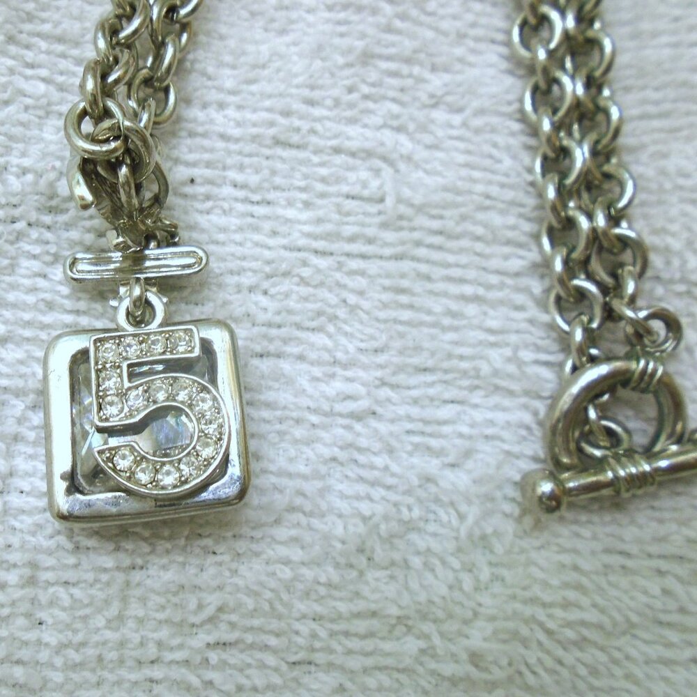 NEW VINTAGE Y2K DESIGNER NO. 5 PERFUME BOTTLE SILVER TONE RHINESTONE NECKLACE